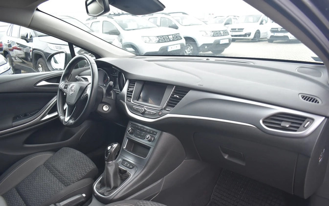 Opel Astra cena 44900 przebieg: 145411, rok produkcji 2020 z Morąg małe 562